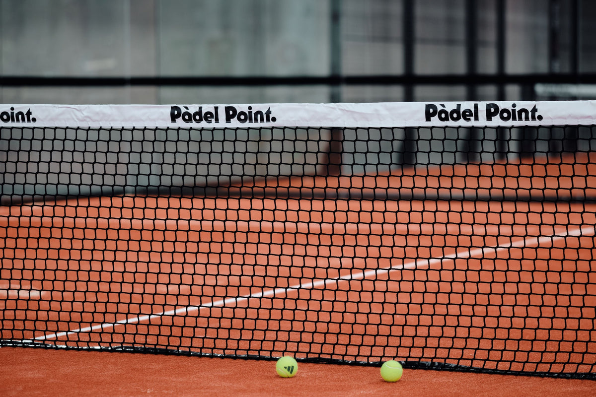 Padel Balls vs Tennis Balls: A Comprehensive Comparison